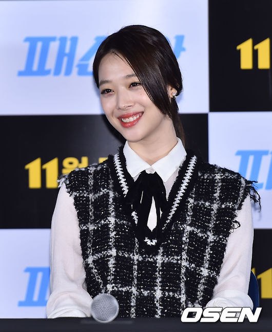 Sulli 出席電影《時尚王》記者會以及 VIP 試映會 Sulli 出席電影《時尚王》記者會以及 VIP 試映會
