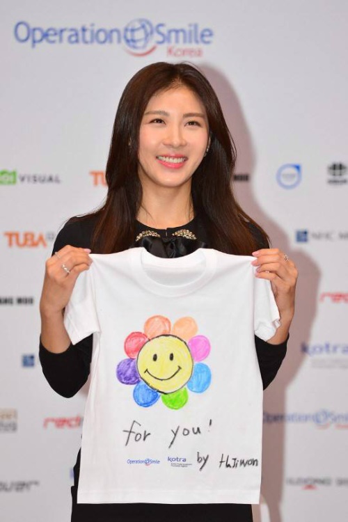 河智苑擔任 Operation Smile 宣傳大使 河智苑擔任 Operation Smile 宣傳大使