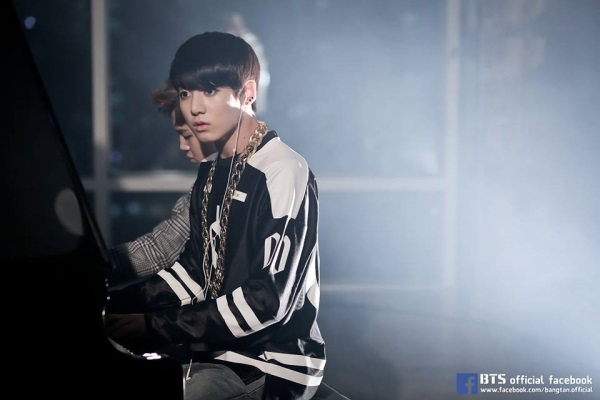 BTS 防彈少年團、THANH 花絮照 (柾國)