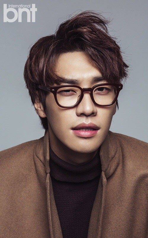 金英光 International bnt 畫報