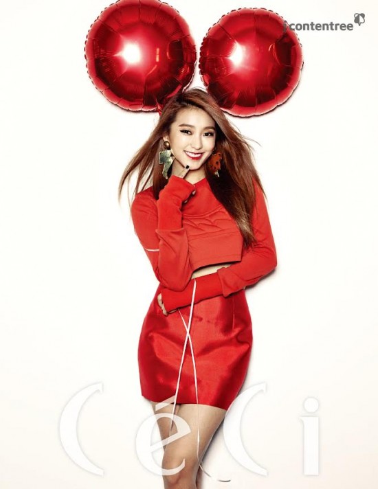 Starship Entertanment 聖誕畫報 - 寶拉 (CeCi)