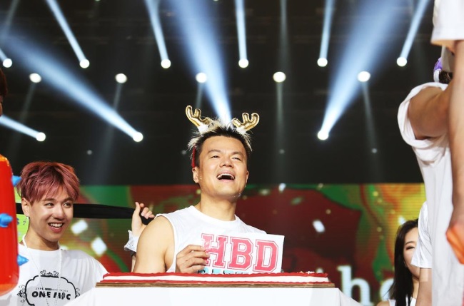 朴軫泳 JYP Nation 泰國演唱會慶生 朴軫泳 JYP Nation 泰國演唱會慶生