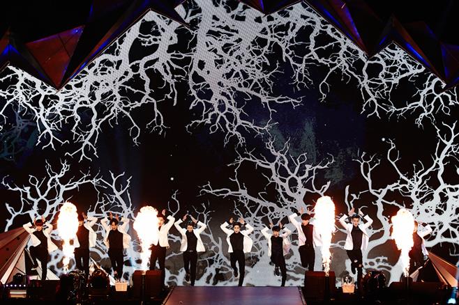 EXO 演唱會 (日本大阪) EXO 演唱會 (日本大阪)
