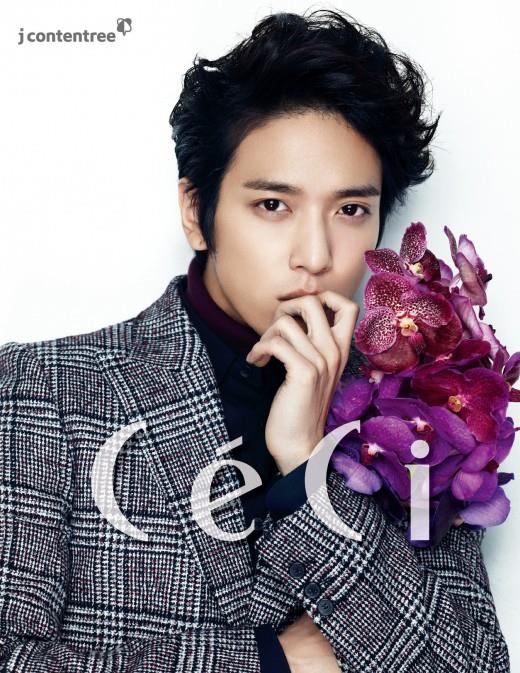 容和 @ CeCi