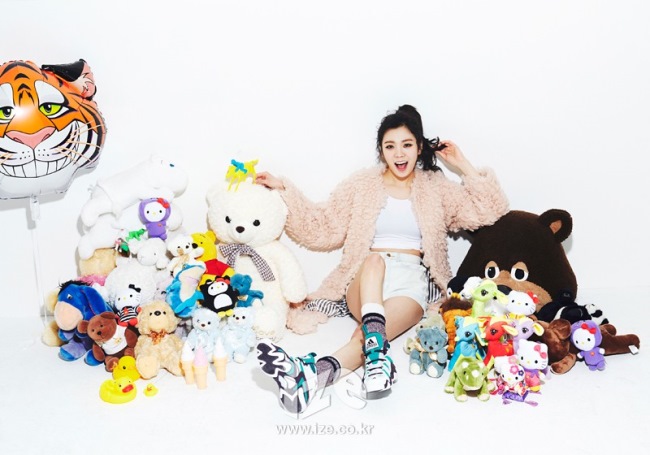 Lizzy @ ize