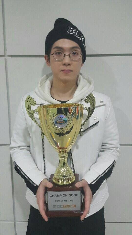 Mad Clown 獲 1/28 《Show Champion》一位