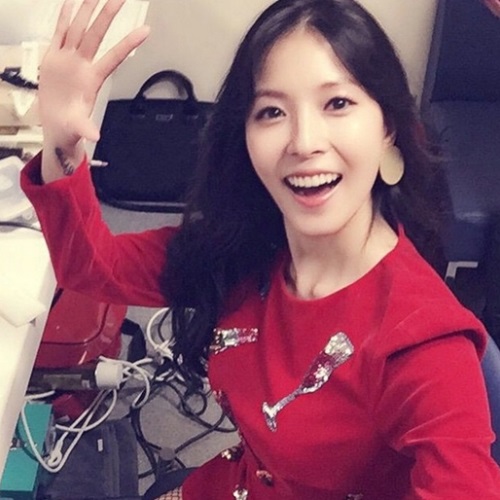 BoA (寶兒)