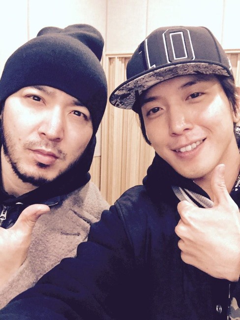 容和、Verbal Jint 