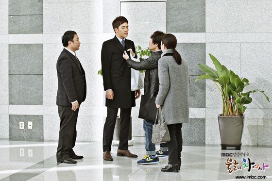 《不屈的車女士》劇照 《不屈的車女士》劇照