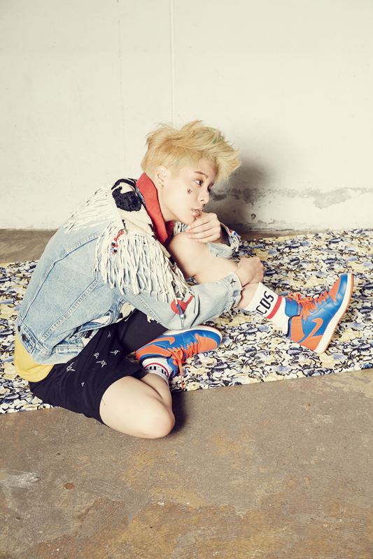 Amber《Beautiful》概念照 Amber《Beautiful》概念照