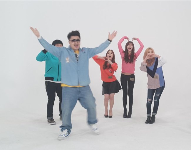 真少女錄製《Weekly Idol》 真少女錄製《Weekly Idol》