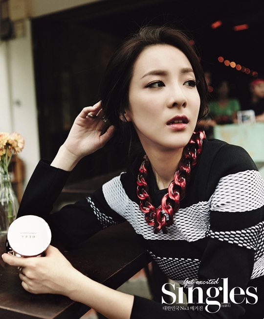 Dara @ Singles