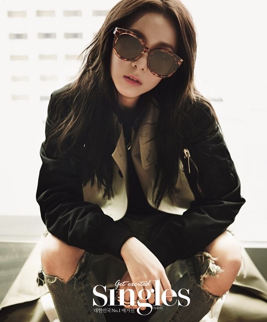 Dara @ Singles