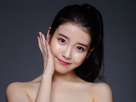 IU isoi 代言畫報