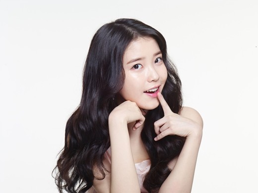 IU isoi 代言畫報