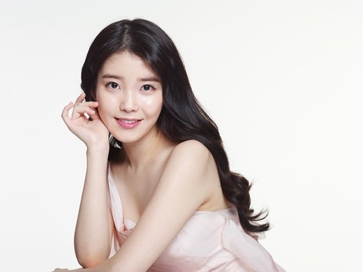 IU isoi 代言畫報