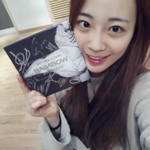 Young Ji 為 Rainbow 應援