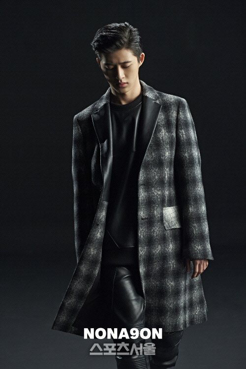 NONA9ON 代言照：B.I