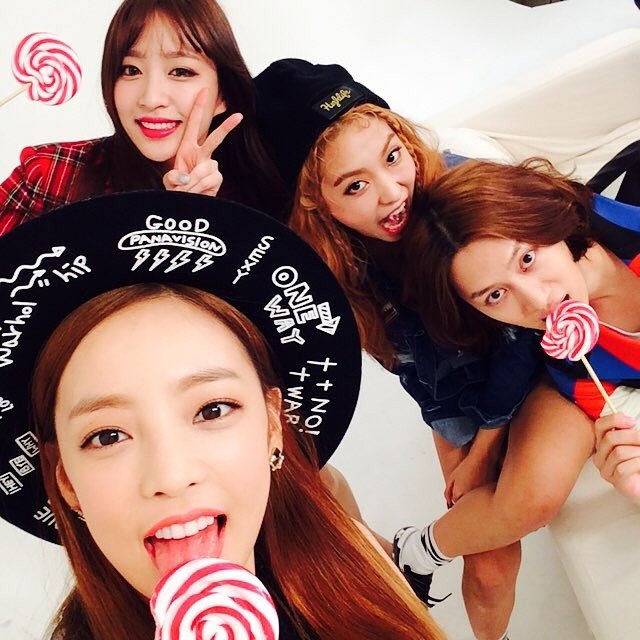 寶拉、荷拉、Hani、希澈 