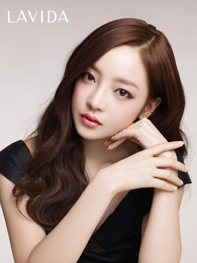 KARA 代言彩妝 LAVIDA:荷拉 KARA 代言彩妝 LAVIDA:荷拉
