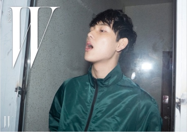 時完 W Korea 畫報 時完 W Korea 畫報