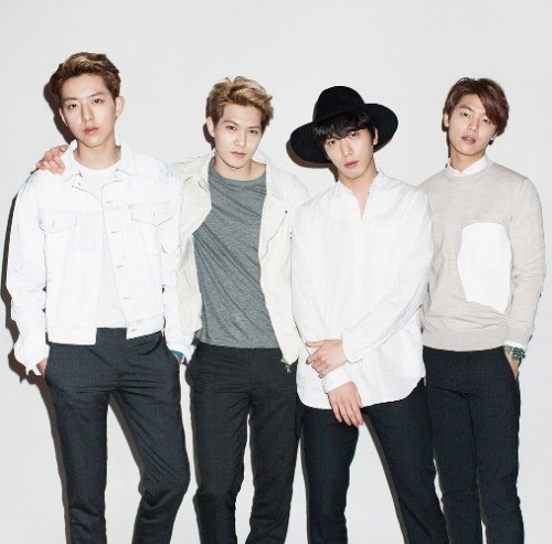 CNBLUE 第九張日文單曲《WHITE》通常盤 CNBLUE 第九張日文單曲《WHITE》通常盤
