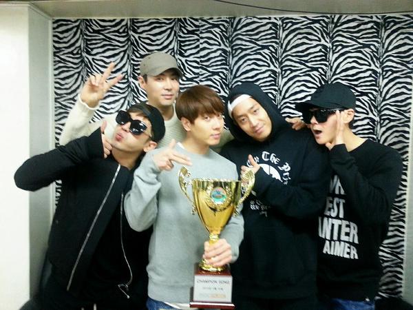 神話《Show Champion》一位認證照 神話《Show Champion》一位認證照