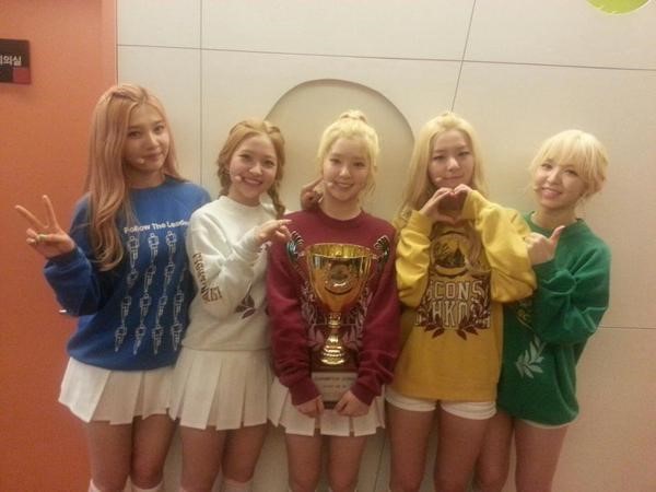 Red Velvet《Show Champion》一位 (4/1)