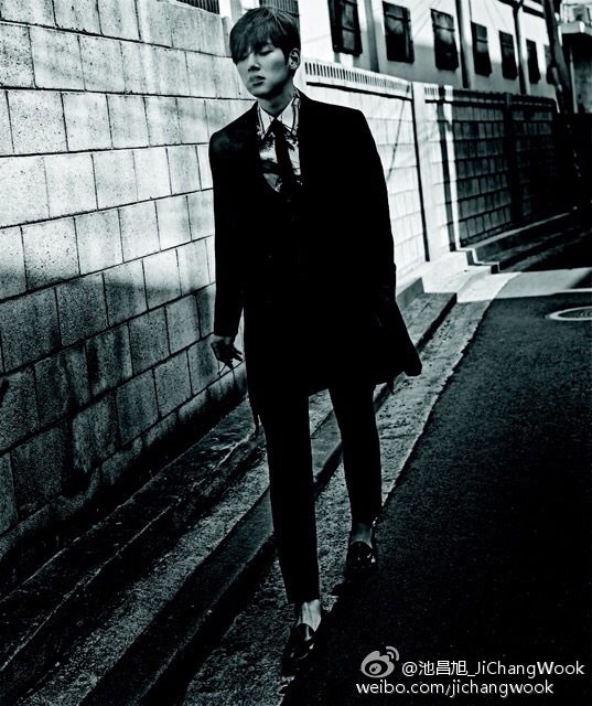 池昌旭 @ L’officiel Hommes (微博更新)