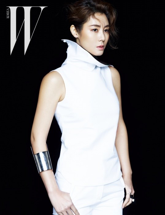 金成鈴 @ W Korea 金成鈴 @ W Korea