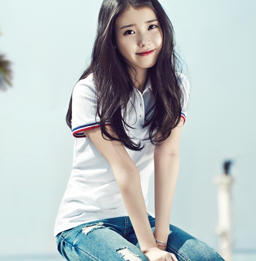 IU