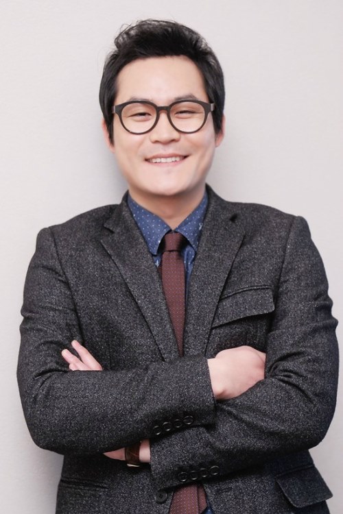 金成均 