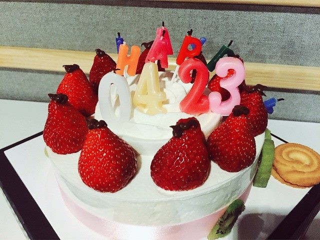 B1A4 四週年蛋糕