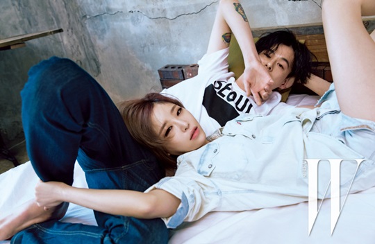 佳人、金元中 W Korea 畫報