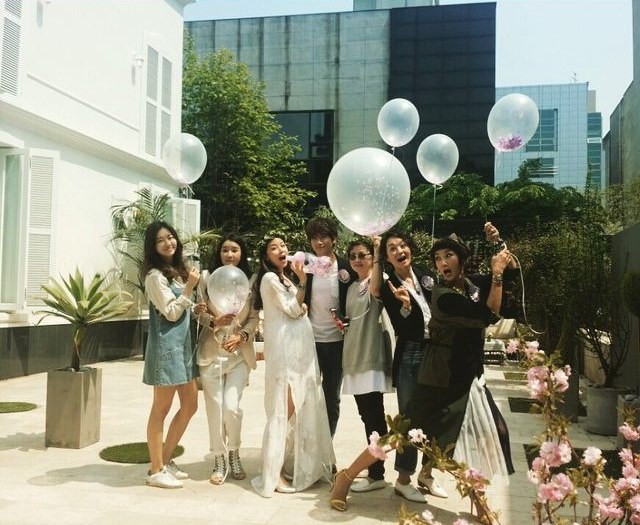 好友為地成、李寶英舉辦 Baby Shower 派對