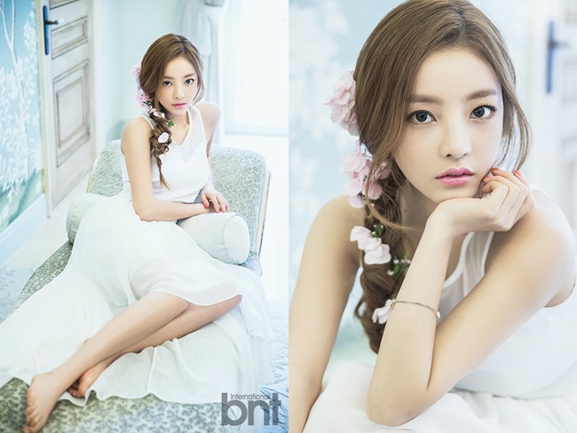 荷拉《International bnt》畫報