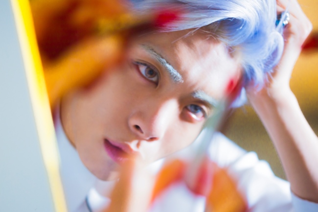 SHINee《Odd》概念照:鐘鉉 SHINee《Odd》概念照:鐘鉉