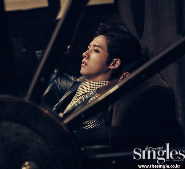 CNU《Singles》畫報