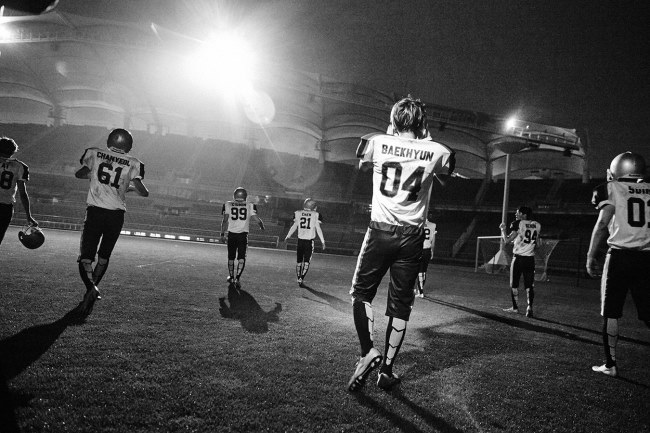 EXO《Love Me Right》概念照