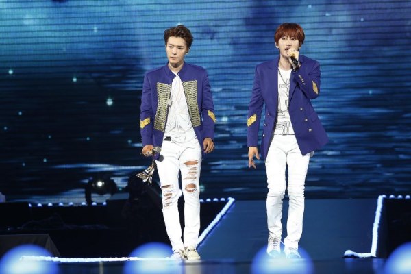 Super Junior-D&E 亞洲巡迴台北場 no.1 (15.06.07)