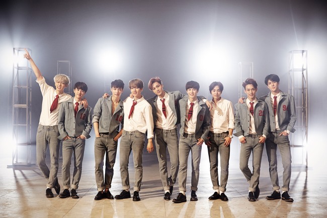 EXO (九人)