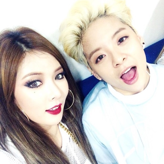Amber、泫雅