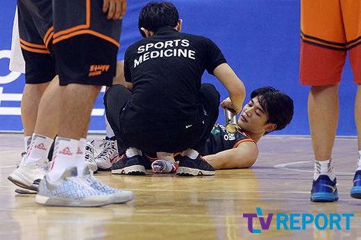 珉豪 籃球比賽 受傷