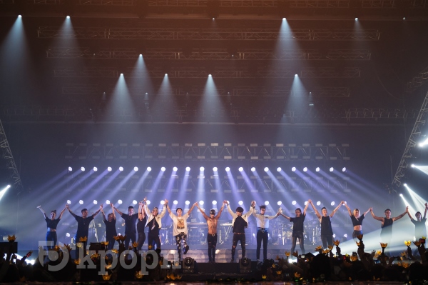 BIGBANG《MADE》演唱會 (Kpopn) BIGBANG《MADE》演唱會 (Kpopn)