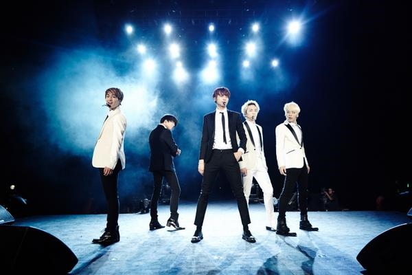 SHINee《SMTOWN THE STAGE》