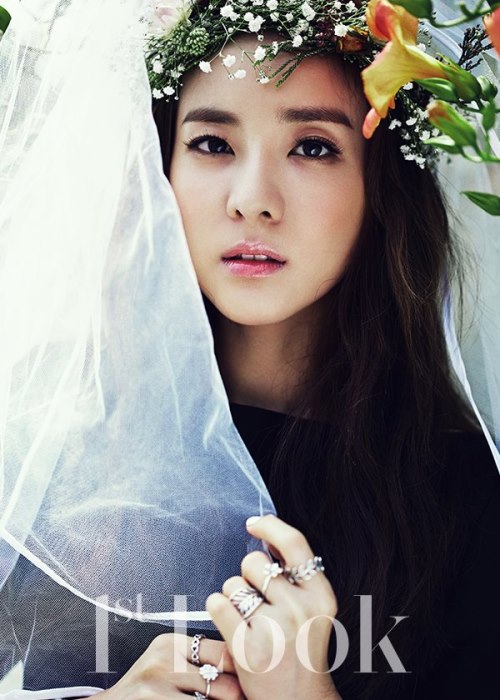 Dara 1st Look 畫報