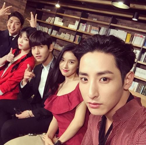 李洙赫 (李秀赫) Instagram