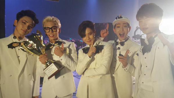 SHINee《Show Champion》一位