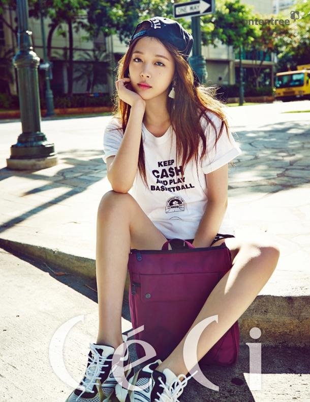 Sulli @ CeCi Sulli @ CeCi