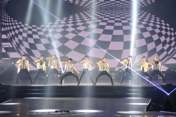 EXO 二巡香港演唱會